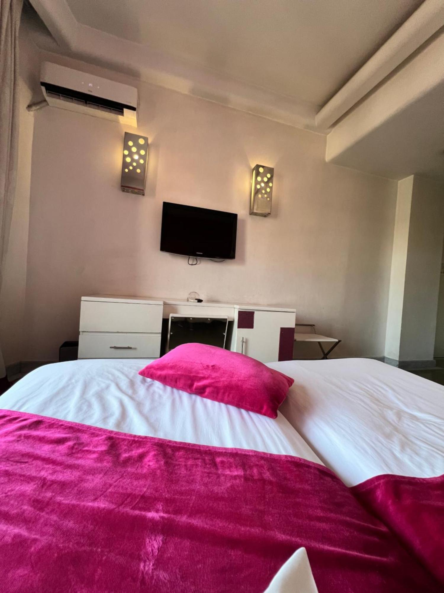 La Renaissance Hotel Marrakech マラケシュ エクステリア 写真