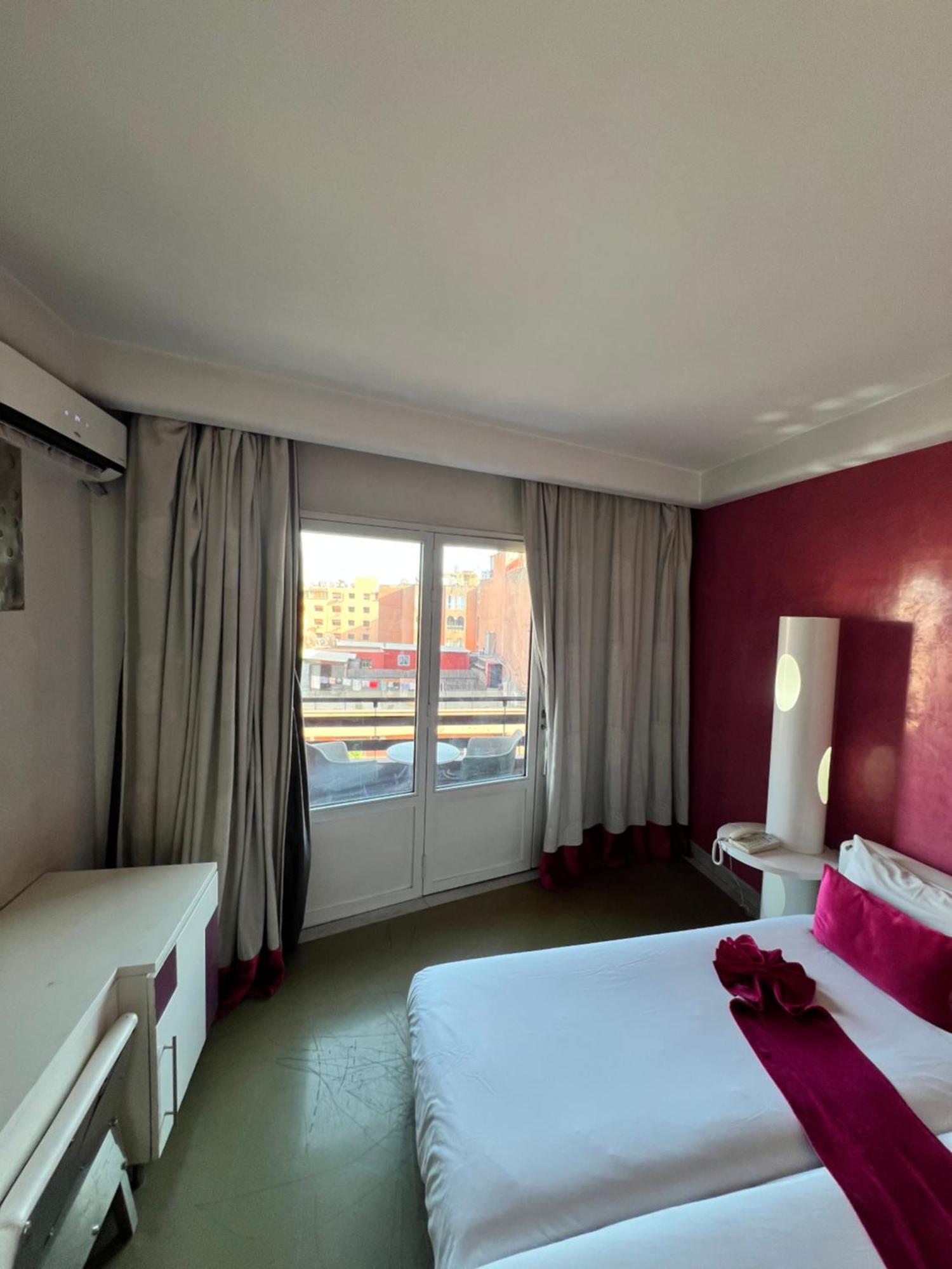 La Renaissance Hotel Marrakech マラケシュ エクステリア 写真