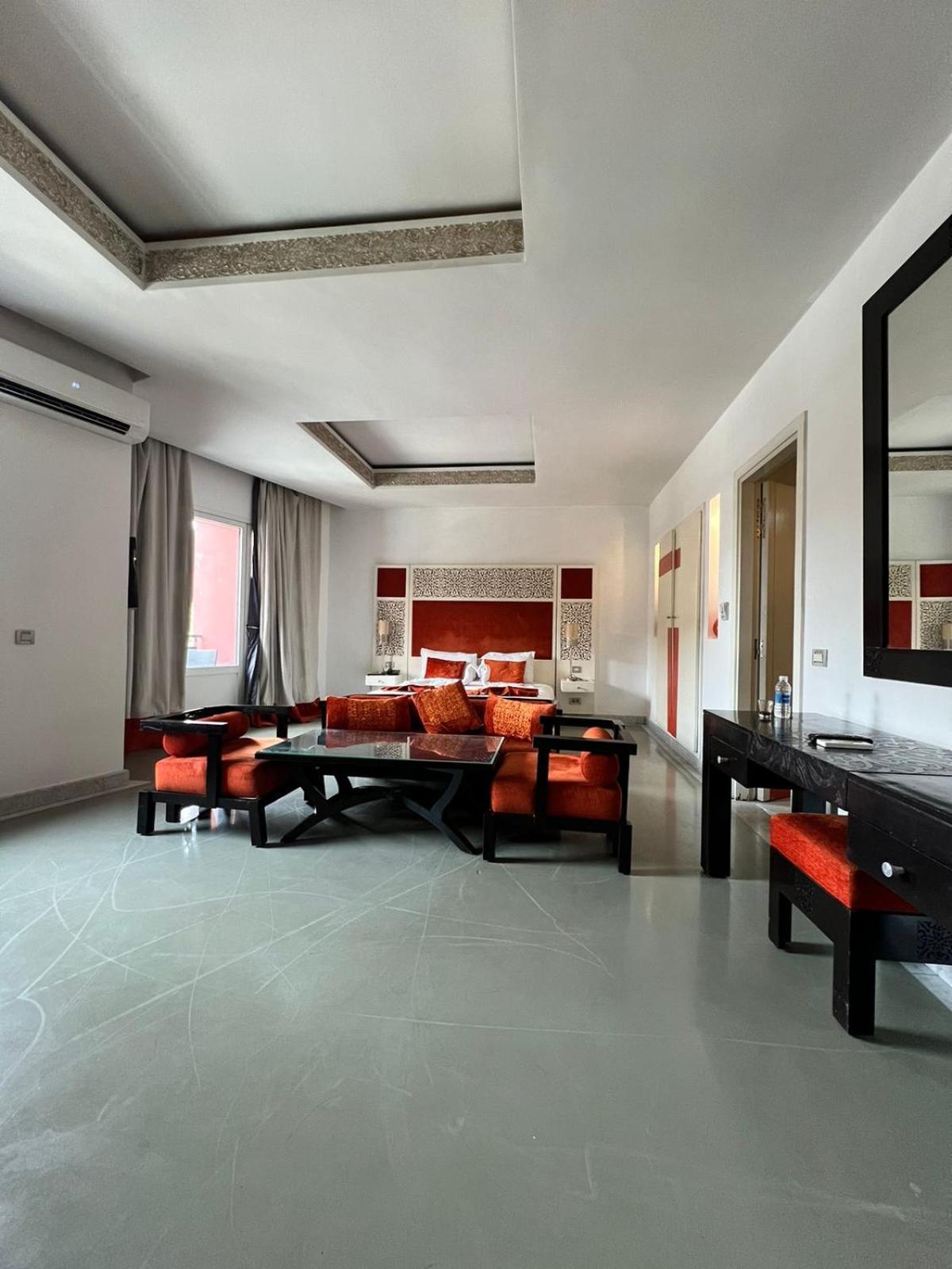 La Renaissance Hotel Marrakech マラケシュ エクステリア 写真